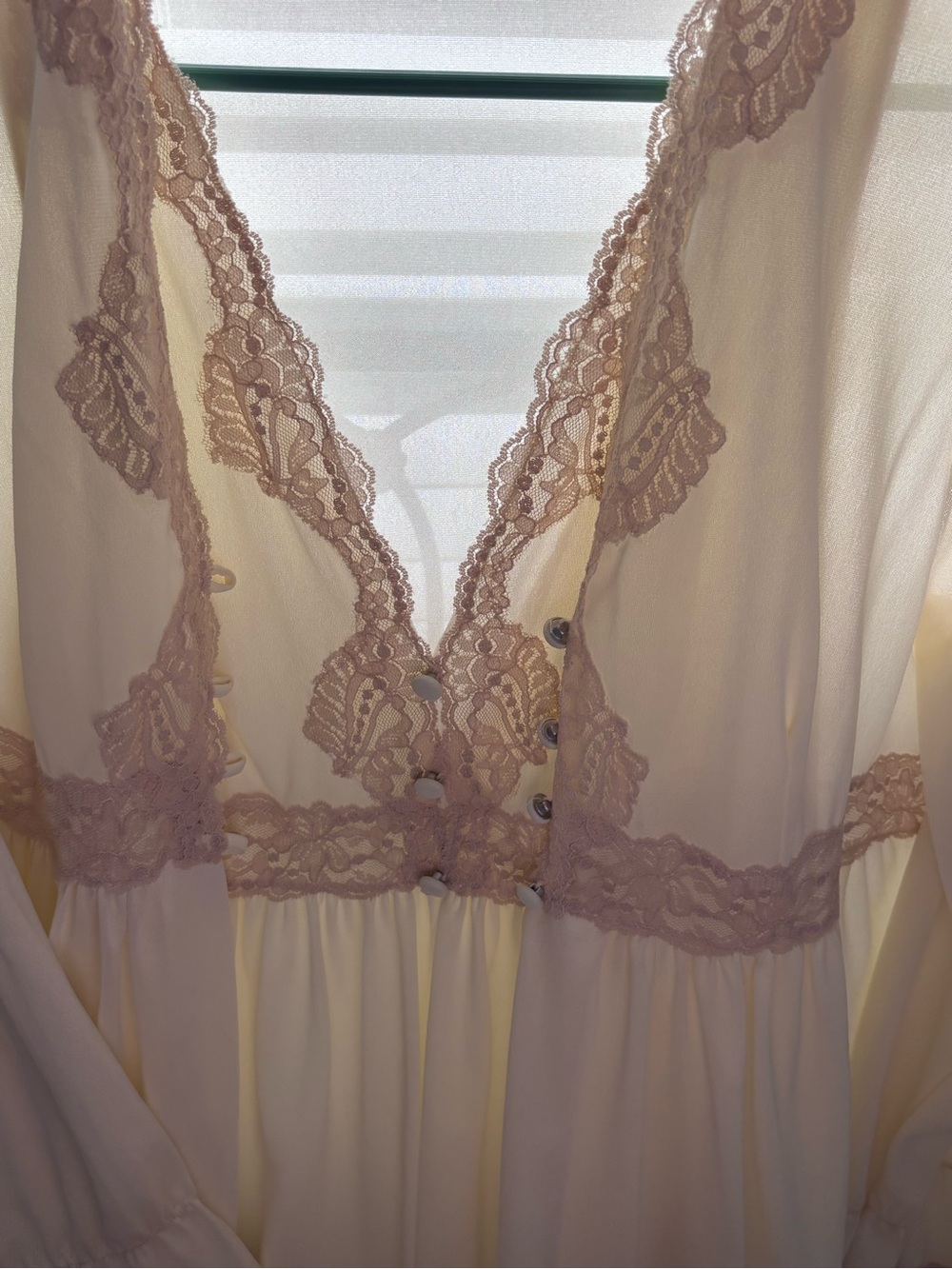 Vintage Cream Long-Sleeve gown and robe combo with Blush Lace Trim - Picture 4 of 4